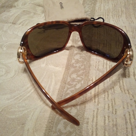 CHANEL sunglasses - Picture 1 of 3